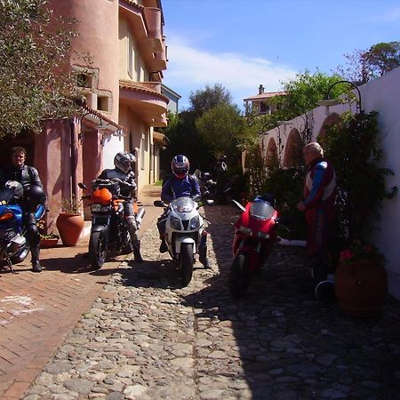 Locanda Tipica Sa Corte Oliena Exterior photo
