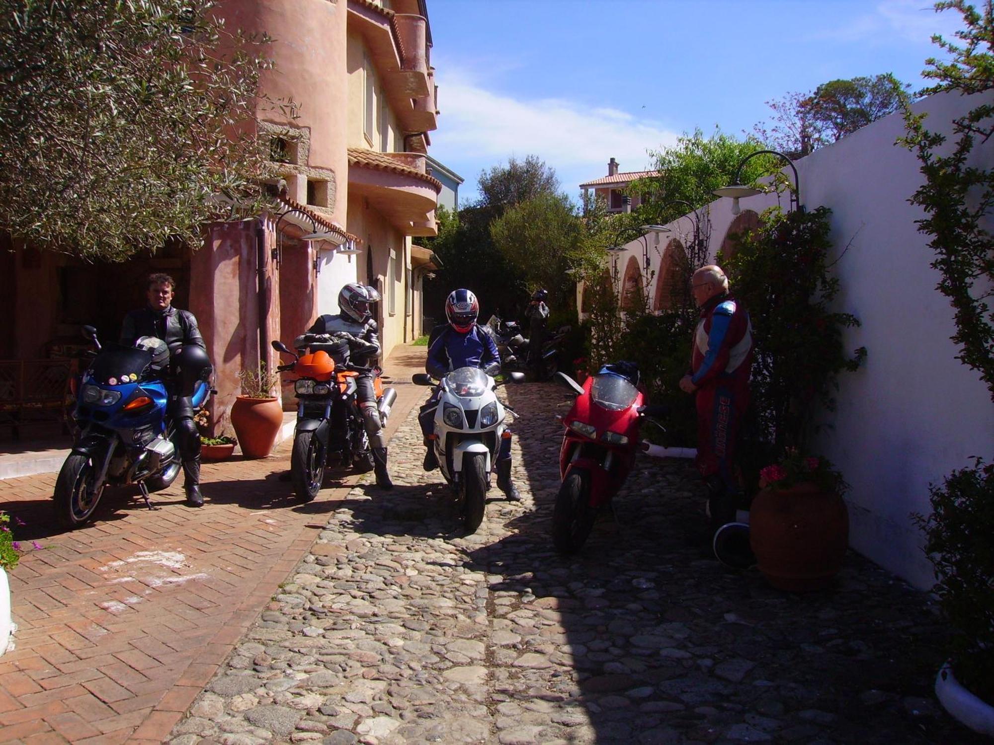 Locanda Tipica Sa Corte Oliena Exterior photo